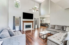 277 Luxury Home fenced back yard 5 bedrooms